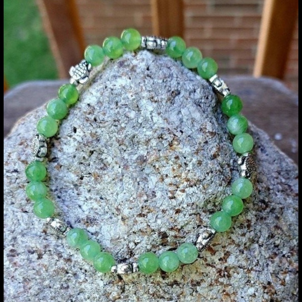 Peridot Green Beaded Bracelet with Silver Turtle Accents